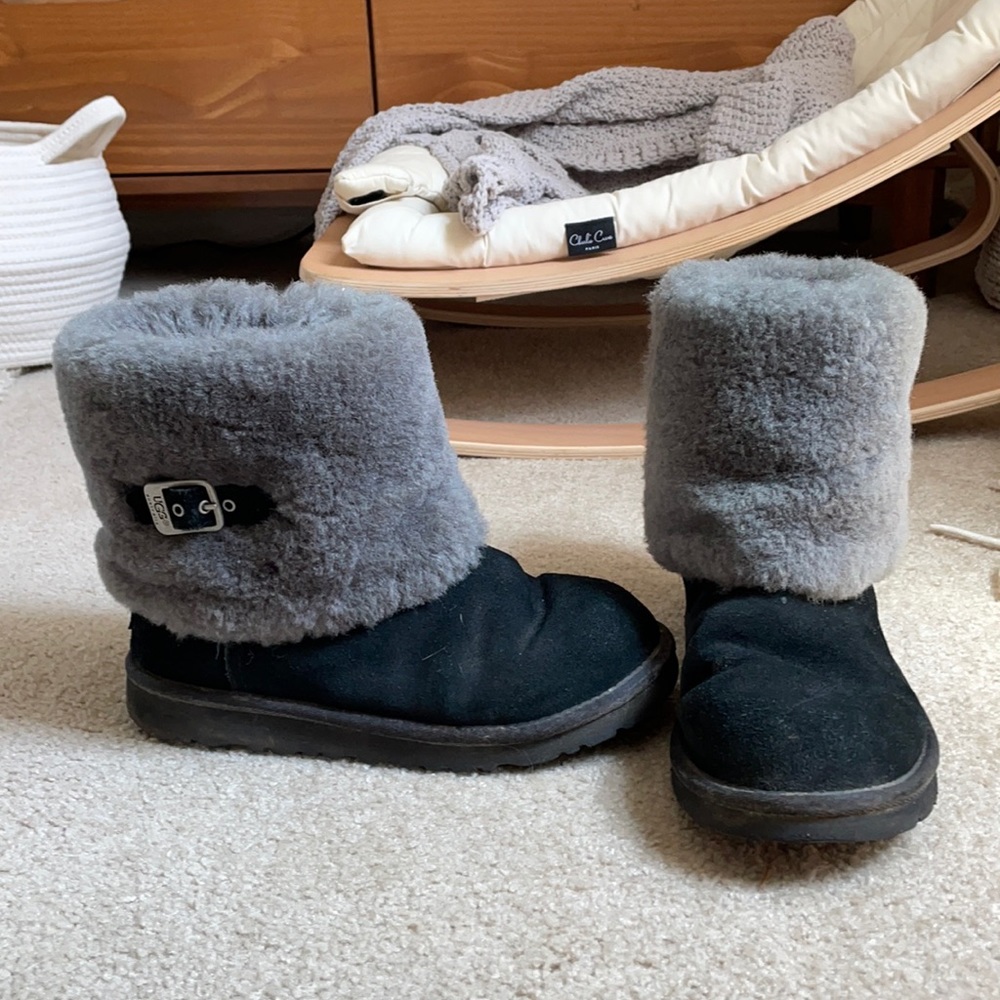 Black boots